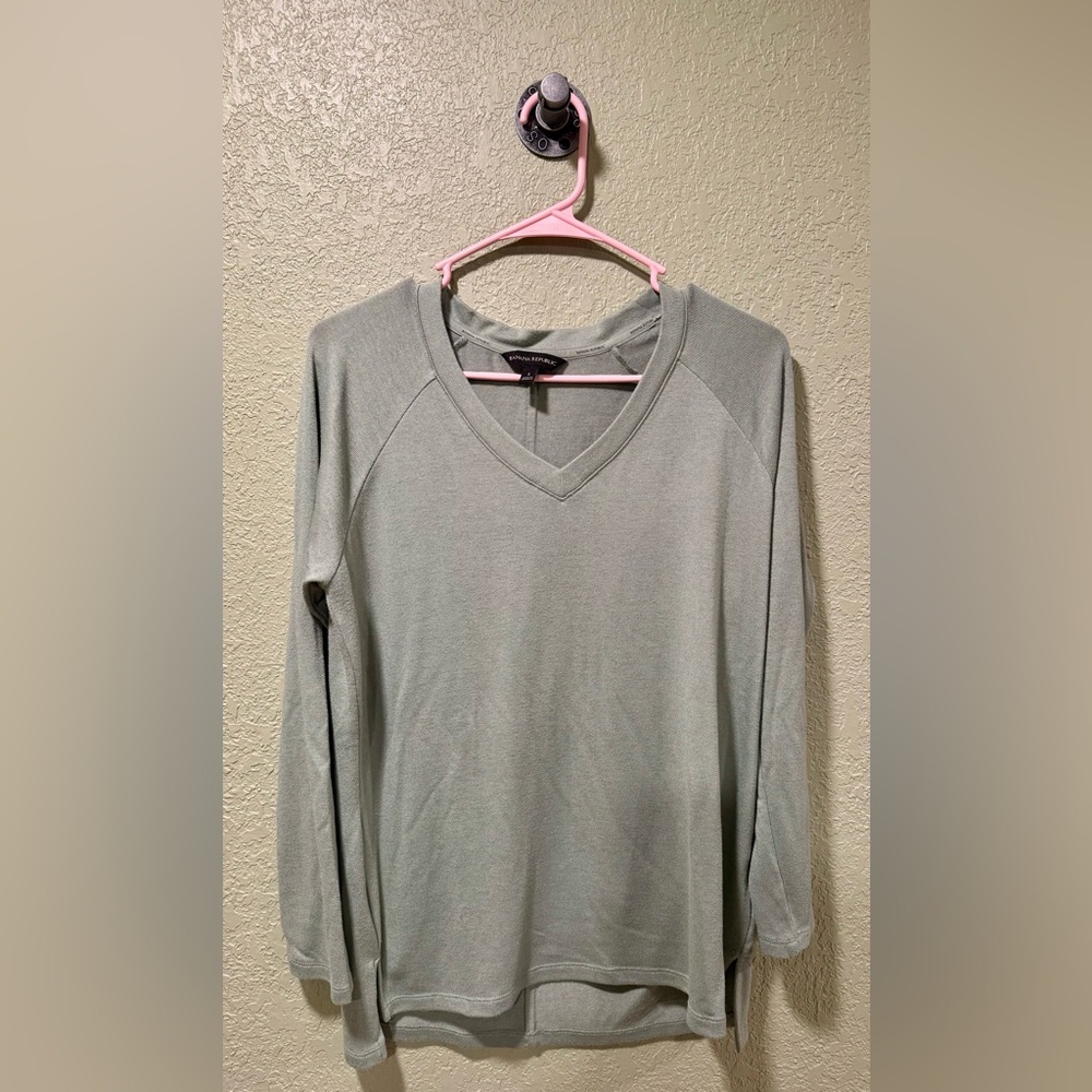 Banana Republic Soft Green Long Sleeve Top